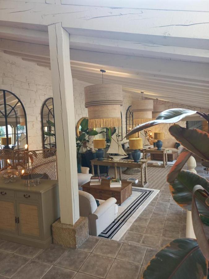 Maison Baron De La Galleta Bed & Breakfast *
